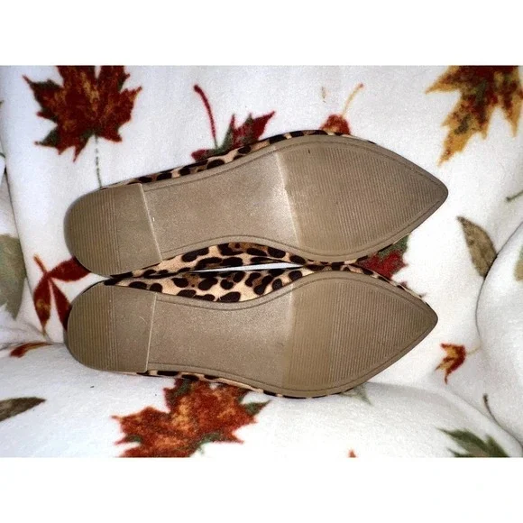 TORRID SIZE 10W LEOPARD CHEETA ANIMAL PRINT FLATS - Picture 11 of 11